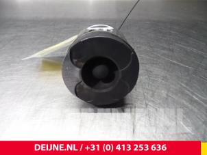 Opel Vivaro Zuiger O61653 foto 3