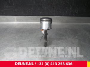 Opel Movano Piston O61663 photo 2