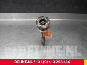 Gebruikte Zuiger Opel Movano Prijs € 60,50 Inclusief btw aangeboden door van Deijne Onderdelen Uden B.V.