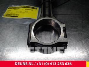 Opel Movano Piston O61673 photo 2