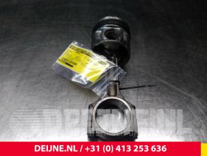 Gebruikte Zuiger Opel Movano Prijs € 72,60 Inclusief btw aangeboden door van Deijne Onderdelen Uden B.V.