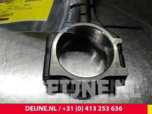 Opel Movano Kolben O61676 foto 2