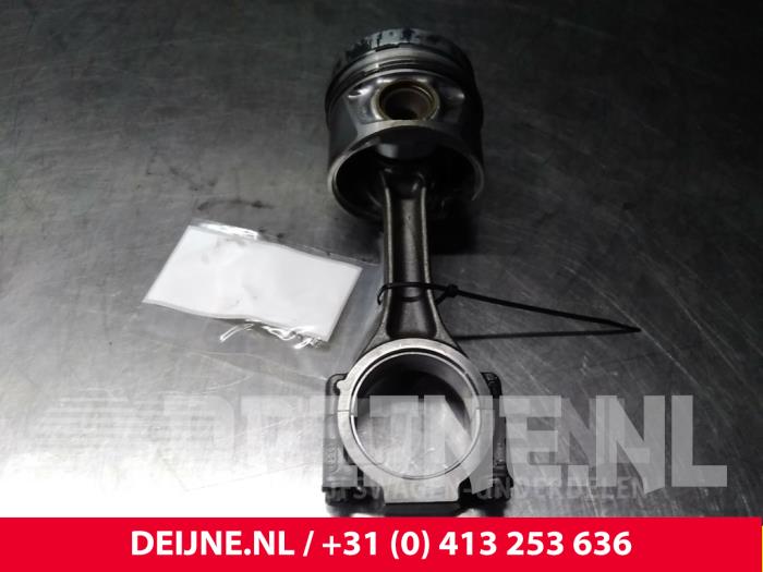 Volkswagen Transporter Kolben O61695