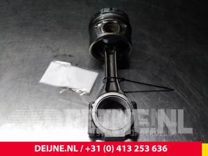 Gebruikte Zuiger Volkswagen Transporter Prijs € 90,75 Inclusief btw aangeboden door van Deijne Onderdelen Uden B.V.