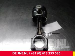 Gebruikte Zuiger Volkswagen Transporter Prijs € 90,75 Inclusief btw aangeboden door van Deijne Onderdelen Uden B.V.