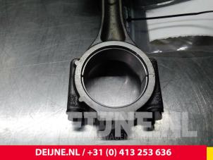 Volkswagen Transporter Kolben O61698 foto 2