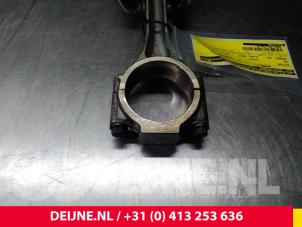 Volkswagen Transporter Kolben O61699 foto 2