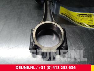 Volkswagen Transporter Kolben O61700 foto 2