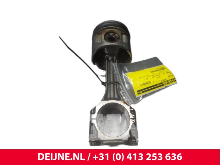 Gebruikte Zuiger Volkswagen Transporter Prijs € 96,80 Inclusief btw aangeboden door van Deijne Onderdelen Uden B.V.