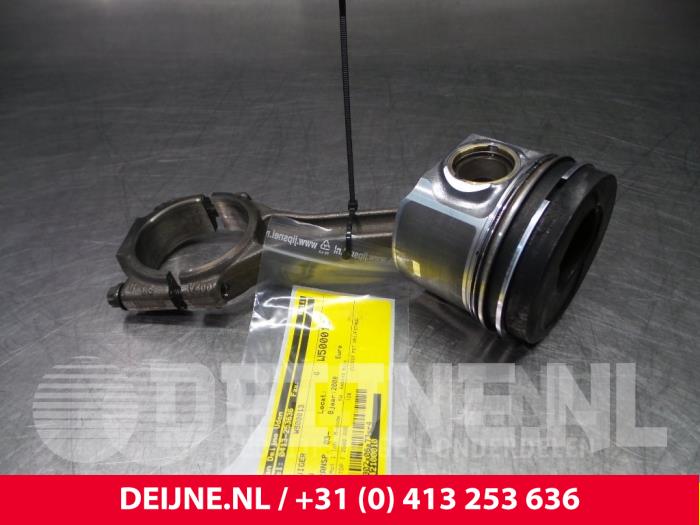 Gebruikte Zuiger Volkswagen Transporter Prijs € 60,50 Inclusief btw aangeboden door van Deijne Onderdelen Uden B.V.
