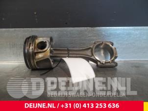Volkswagen Caddy Kolben O61719 foto 4