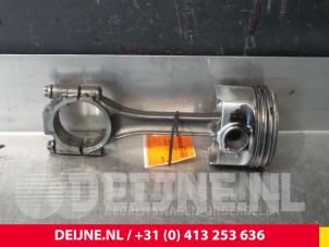Volkswagen Caddy Kolben O61720 foto 4