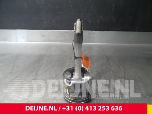 Volkswagen Caddy Kolben O61721 foto 3