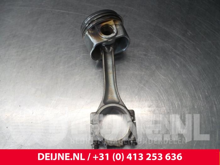 Volkswagen Caddy Piston O61723