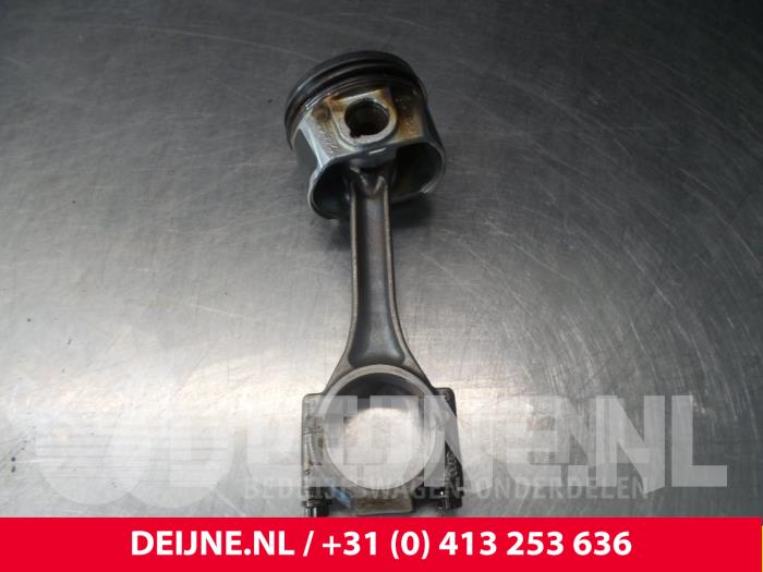 Volkswagen Caddy Piston O61724