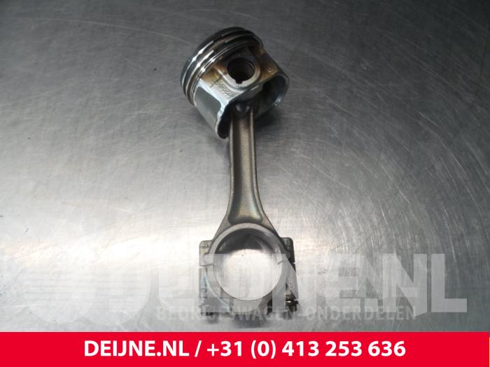 Volkswagen Caddy Piston O61725