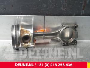 Volkswagen Caddy Zuiger O61726 foto 2