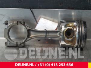 Volkswagen Caddy Zuiger O61726 foto 3