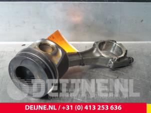 Volkswagen Caddy Kolben O61727 foto 3