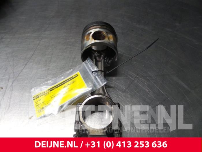 Volkswagen Caddy Piston O61728