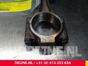 Volkswagen Caddy Kolben O61731 foto 2