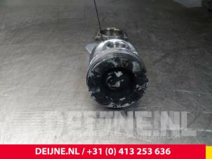 Volkswagen Caddy Zuiger O61733 foto 3
