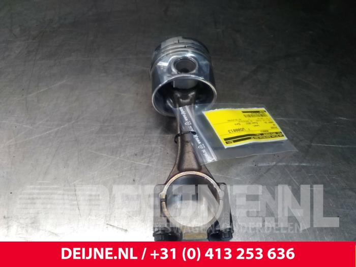 Volkswagen Caddy Piston O61734
