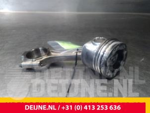 Volkswagen Caddy Zuiger O61737 foto 2