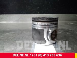 Hyundai H300 Kolben O61764 foto 2