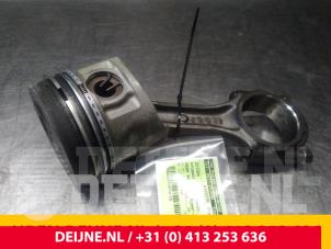 Hyundai H200 Kolben O61776 foto 2