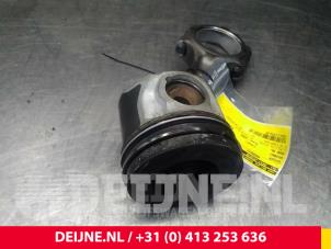 Hyundai H200 Kolben O61784 foto 3