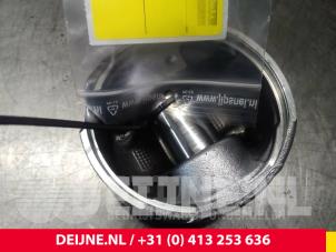 Nissan Cab Star Zuiger O61795 foto 3