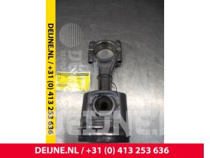 Gebruikte Zuiger Iveco Daily Prijs € 36,30 Inclusief btw aangeboden door van Deijne Onderdelen Uden B.V.