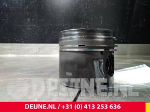 Peugeot Expert Kolben O61814 foto 2