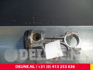 Renault Laguna Kolben O61815 foto 2