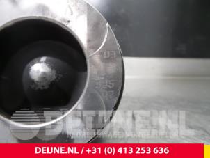 Renault Trafic Kolben O61820 foto 4