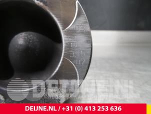 Renault Trafic Piston O61821 photo 4