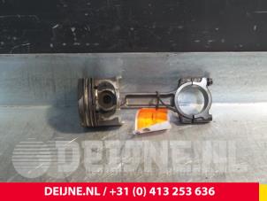 Renault Kangoo Zuiger O61838 foto 2