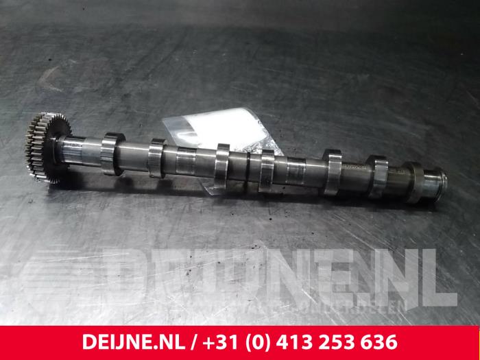 Gebruikte Nokkenas Audi A7 Sportback (4GA/4GF) 3.0 TDI V6 24V Quattro Prijs € 100,00 Margeregeling aangeboden door van Deijne Onderdelen Uden B.V.