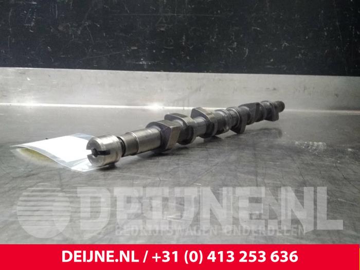 Opel Vivaro Nockenwelle O61881
