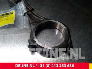Audi A7 Connecting rod O61931 photo 2