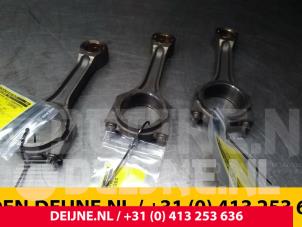 Gebruikte Drijfstang Ford Transit 2.2 TDCi 16V Prijs € 48,40 Inclusief btw aangeboden door van Deijne Onderdelen Uden B.V.