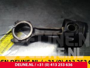 Gebruikte Drijfstang Ford Transit 2.2 TDCi 16V Prijs € 48,40 Inclusief btw aangeboden door van Deijne Onderdelen Uden B.V.