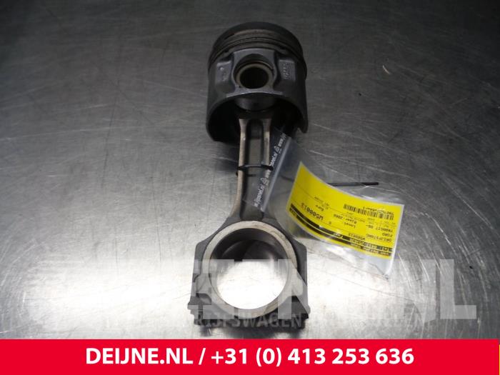 Gebruikte Drijfstang Ford Transit Prijs € 96,80 Inclusief btw aangeboden door van Deijne Onderdelen Uden B.V.