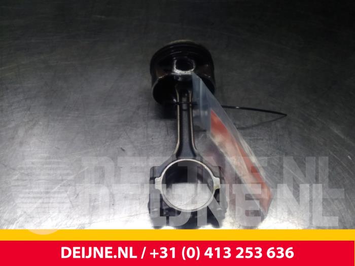 Opel Adam Pleuelstange O62008