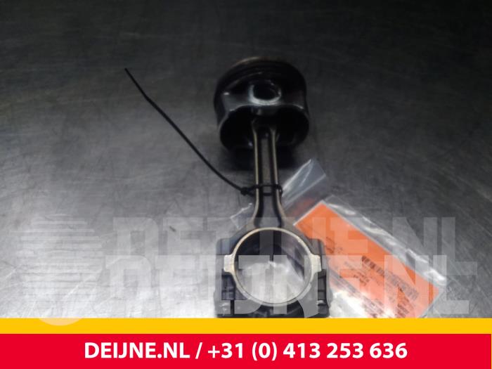 Opel Adam Pleuelstange O62010