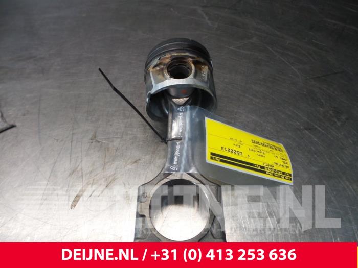 Gebruikte Drijfstang Opel Combo Prijs € 90,75 Inclusief btw aangeboden door van Deijne Onderdelen Uden B.V.