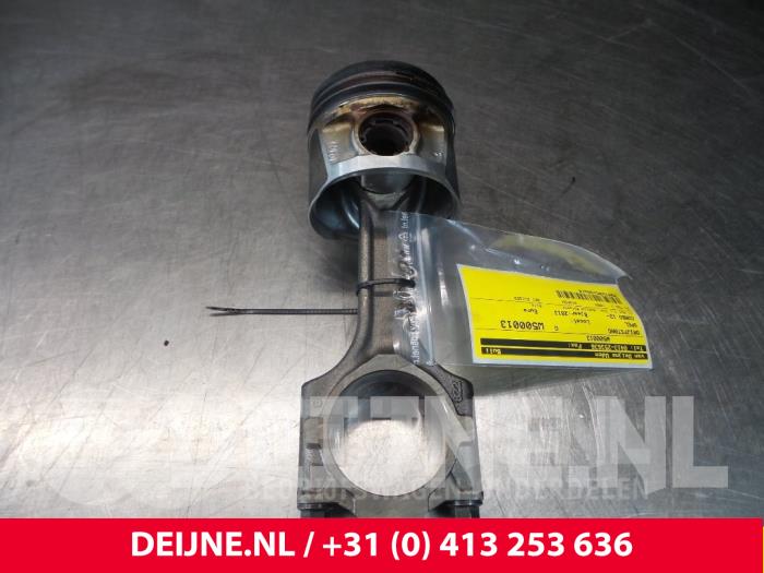 Gebruikte Drijfstang Opel Combo Prijs € 90,75 Inclusief btw aangeboden door van Deijne Onderdelen Uden B.V.