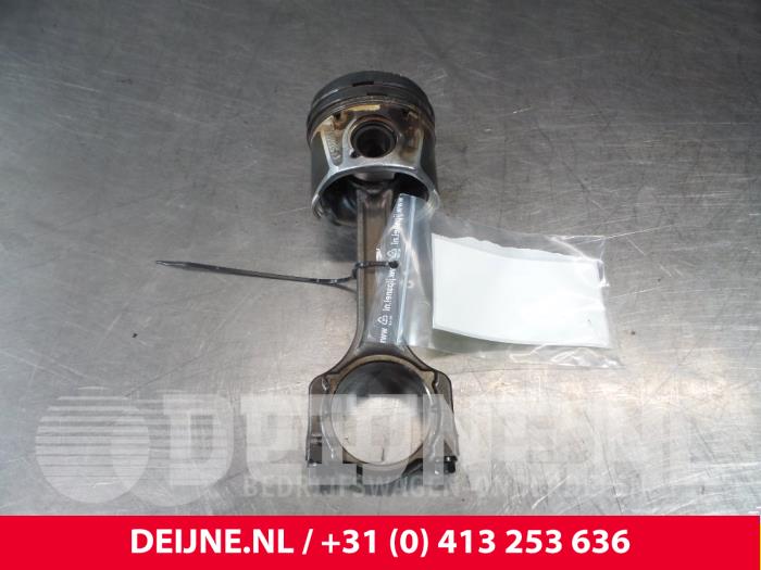 Opel Combo Drijfstang O62020
