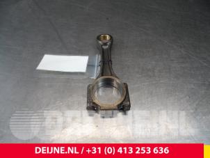 Gebruikte Drijfstang Volkswagen Crafter Prijs € 121,00 Inclusief btw aangeboden door van Deijne Onderdelen Uden B.V.